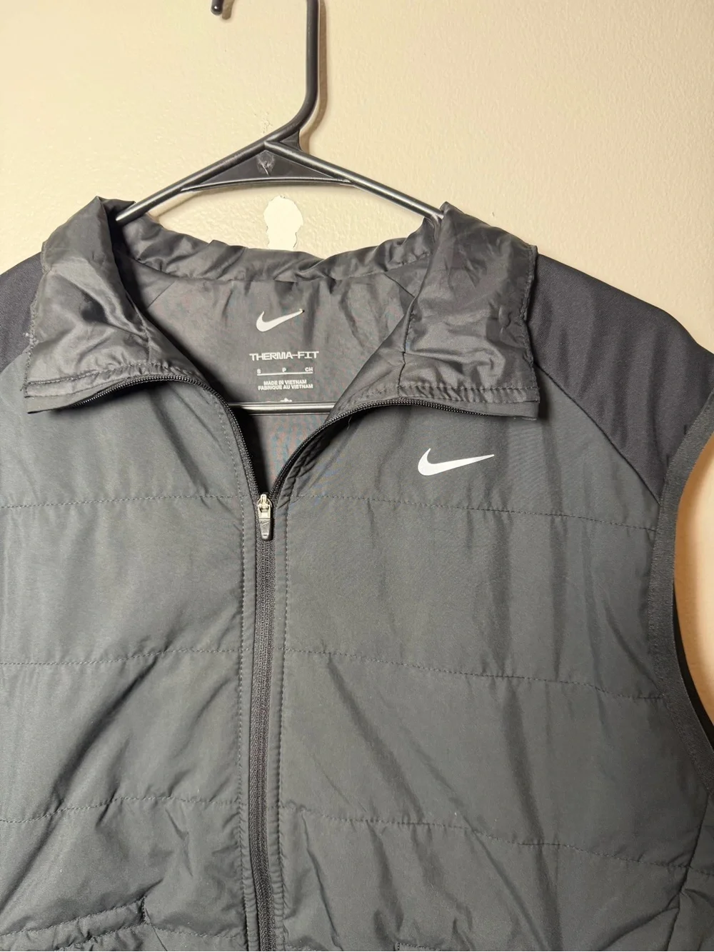 Nike Therma Fit Black Quilted athletic Vest size small